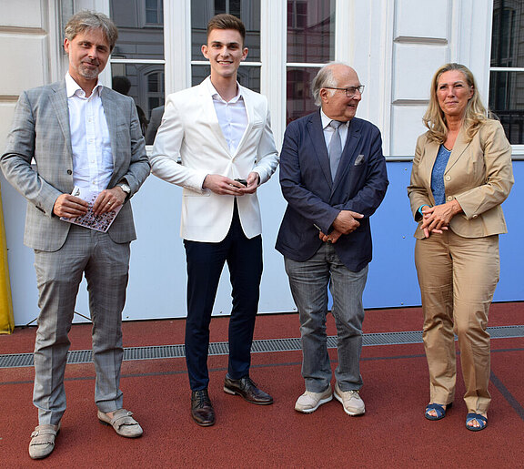 csm_Luca_Gratulation_4fcfd1047d.jpg  