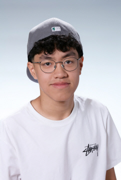 NGUYEN_Stefan_Chien.jpg  